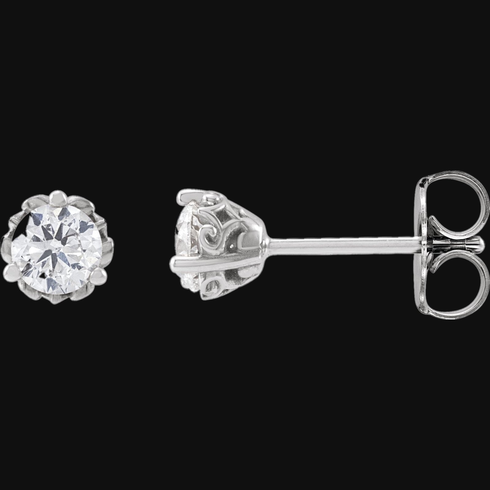 Round 3-Prong Scroll Stud Earrings